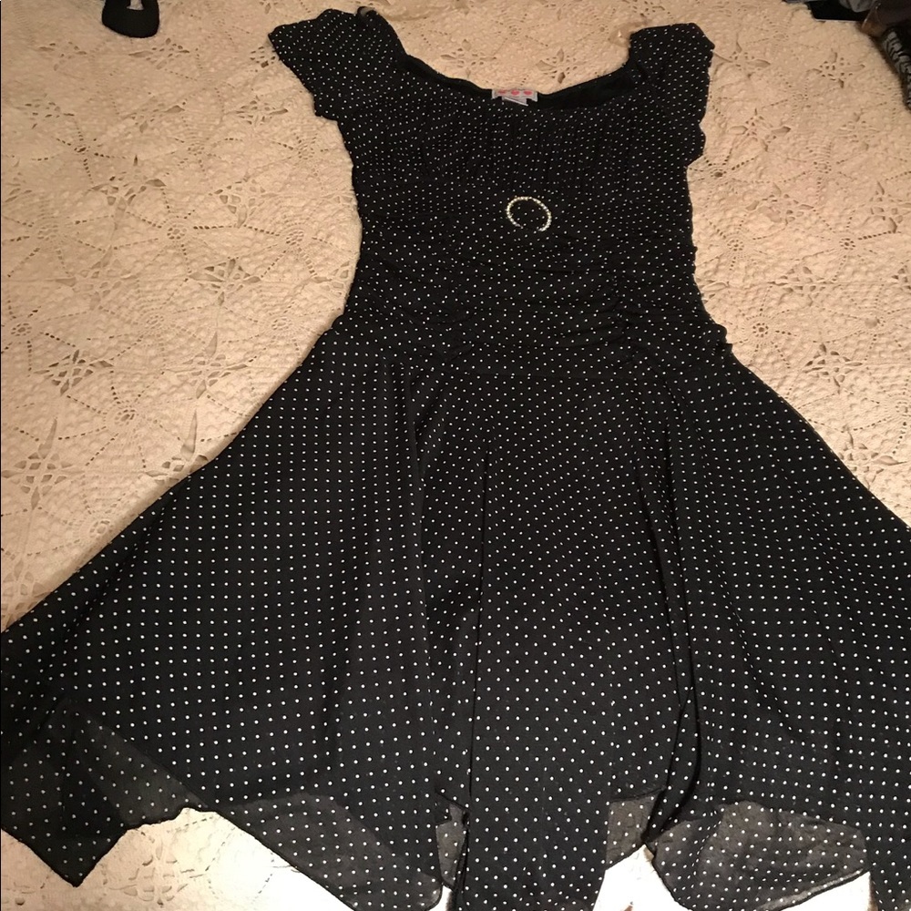 Juniors cap sleeve dress